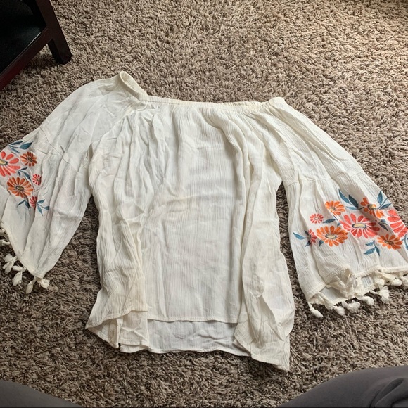 Love Tree Tops - OFF THE SHOULDER BLOUSE